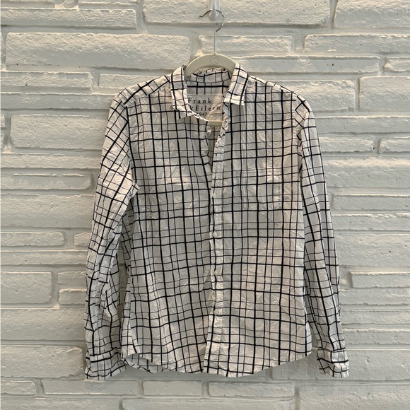 Frank & Eileen Tops - Frank & Eileen “Barry” Crinkled Plaid Shirt Blue and White - Medium